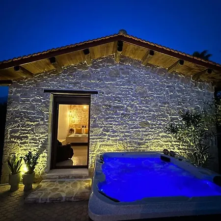 Appartamento Aspasia With Private Jacuzzi - Oasis Kokkinos Pirgos (Heraklion)