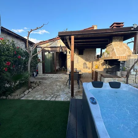 Appartamento Aspasia With Private Jacuzzi - Oasis Kokkinos Pirgos (Heraklion)